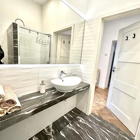 Old Town Elegance Retreat Apartman