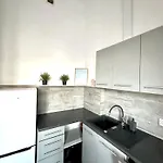 شقة Old Town Elegance Retreat وارسو