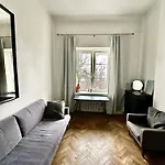Old Town Elegance Retreat شقة وارسو