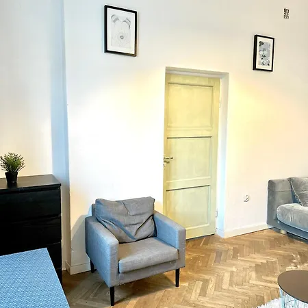 Apartment Old Town Elegance Retreat