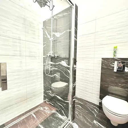 Old Town Elegance Retreat Apartamento *