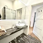 Old Town Elegance Retreat Appartamento