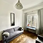 Appartamento Old Town Elegance Retreat *